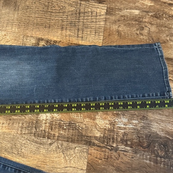 DKNY Women's SOHO Straight Leg Dark Blue Jeans size 10 - Picture 8 of 16